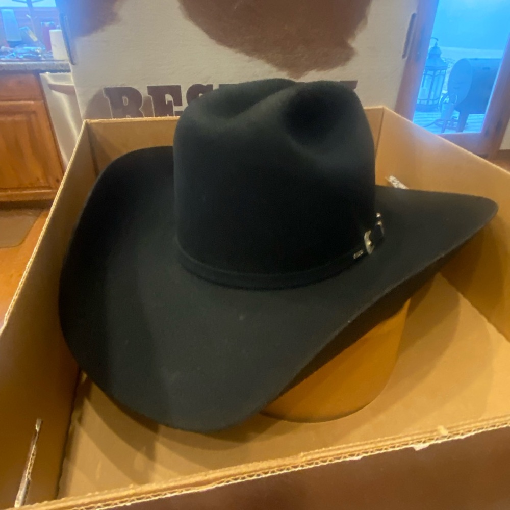 Resistol cowboy hat- black 7 -1/8 4 xxxx beaver felt hat .